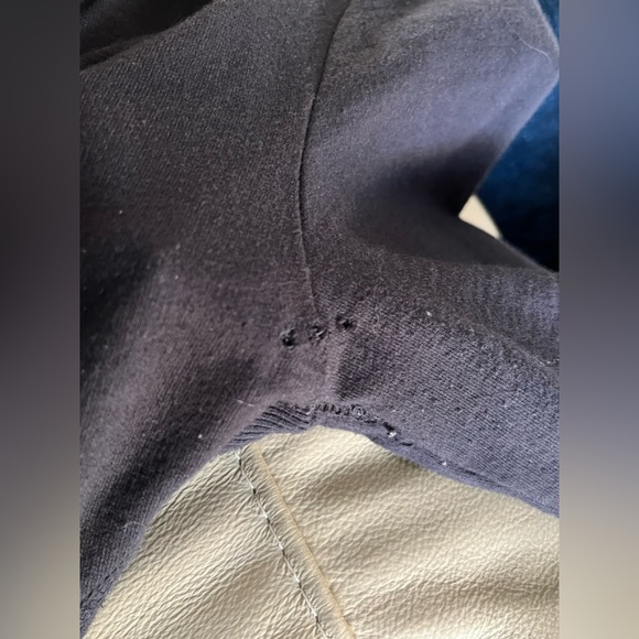 XCVI pullover with Hood - Picture 5 of 6